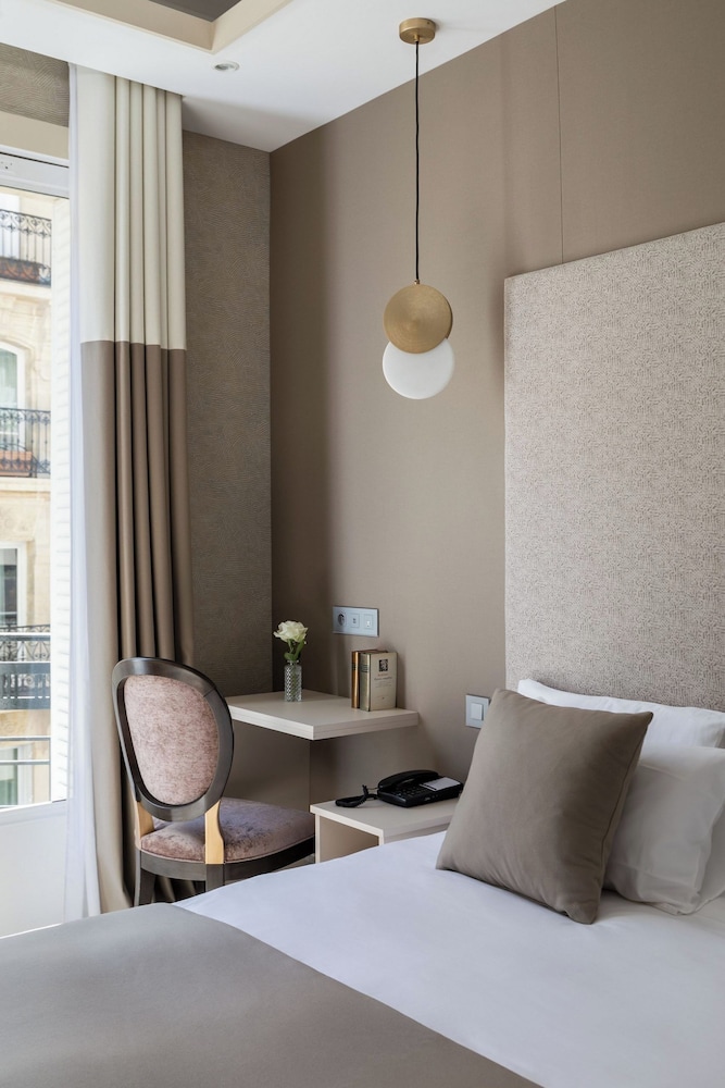 Atala Hotel Champs Elysees 30/50