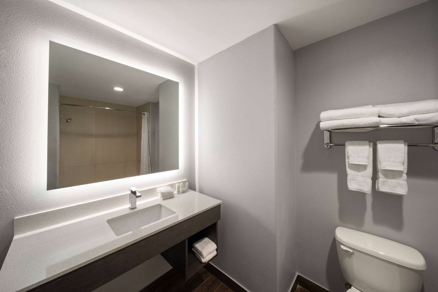 La Quinta Inn & Suites by Wyndham McAlester 43/45