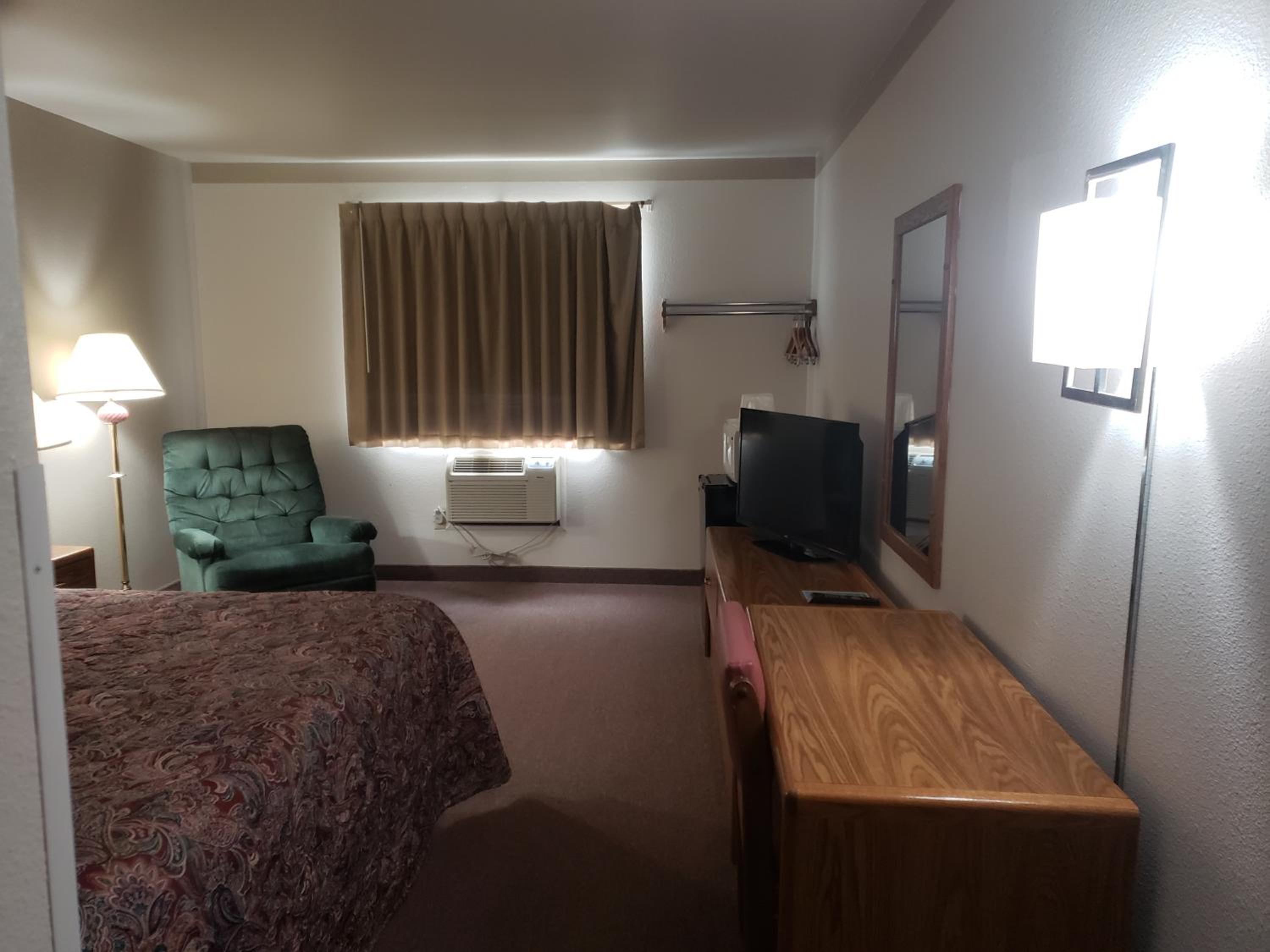 Americas Best Value Inn Burlington 41/62