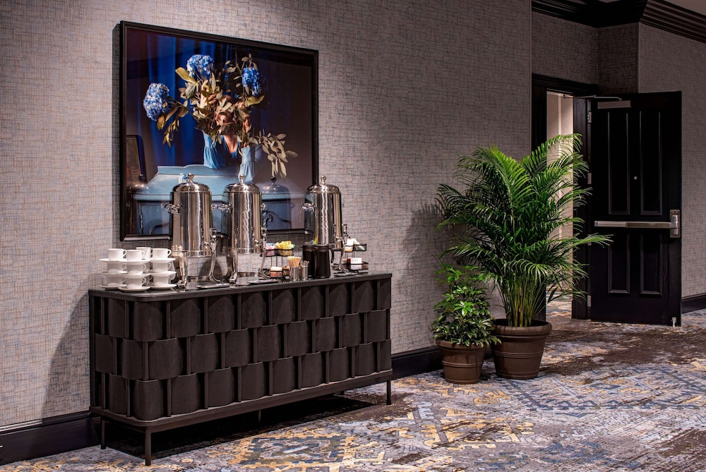 Hyatt Centric French Quarter New Orleans 13/77
