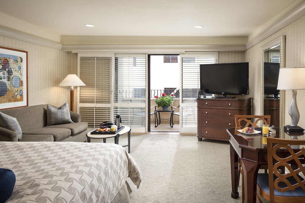 Monterey Bay Inn 34/44