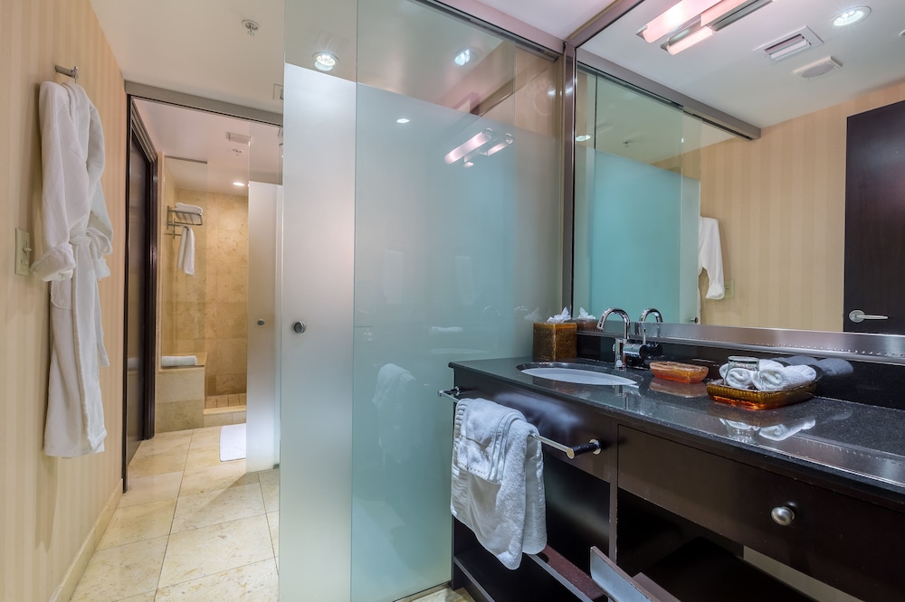 SBV Luxury Ocean Hotel Suites 40/42