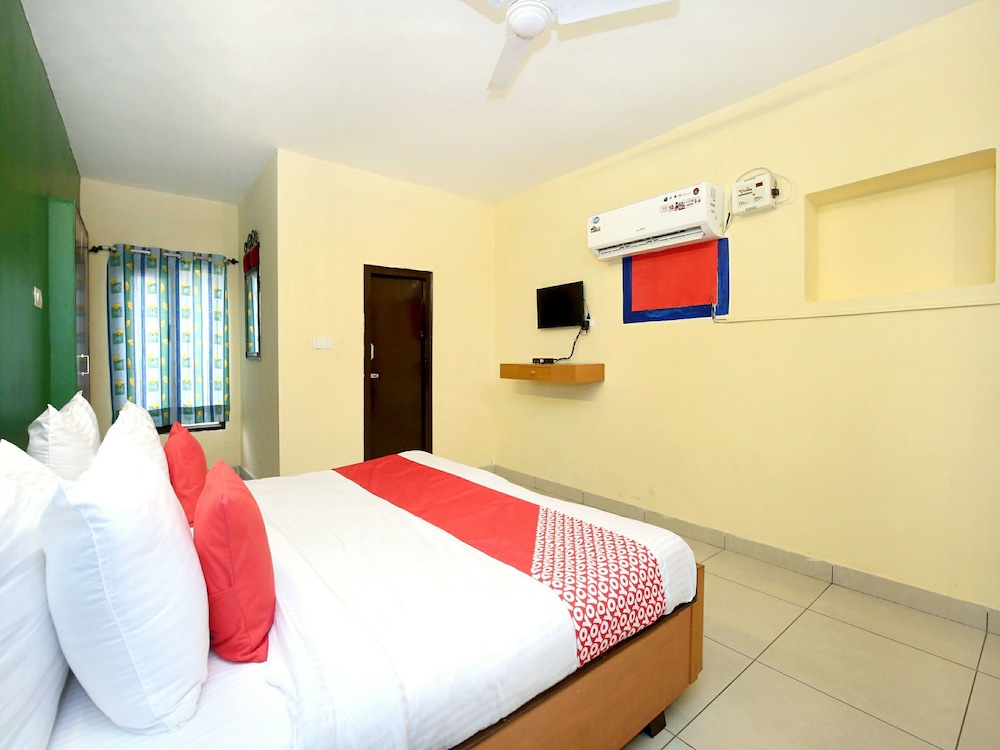 Oyo 4256 Hotel Rajmahal 6/16