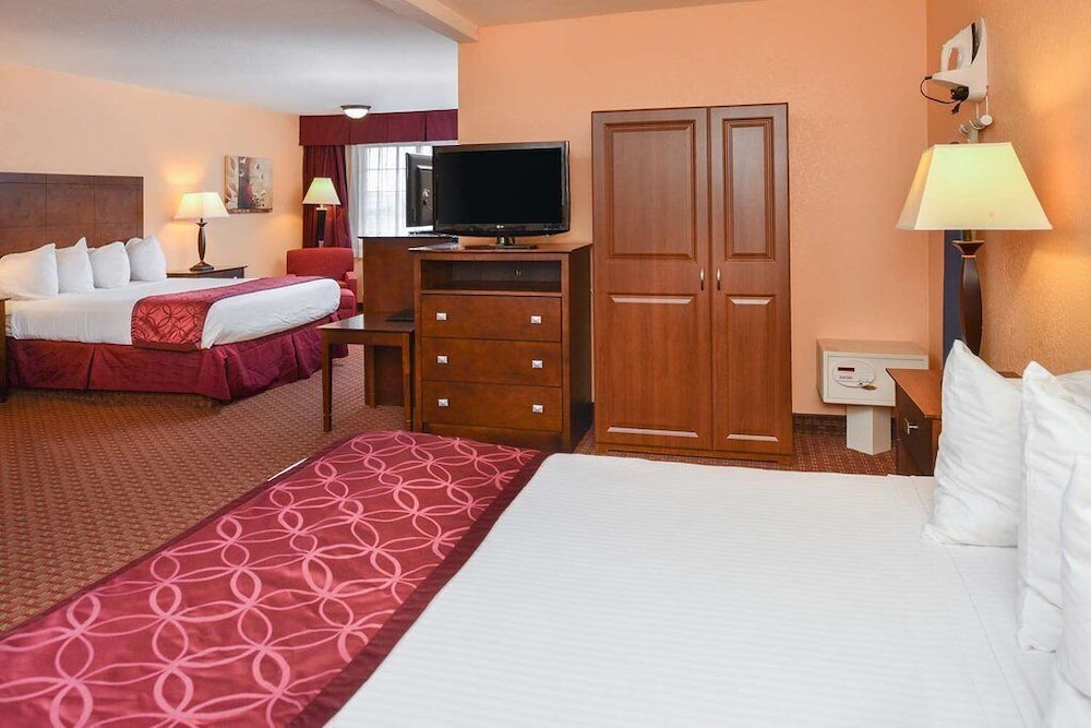 Days Inn by Wyndham Whitmore Lake 19/64