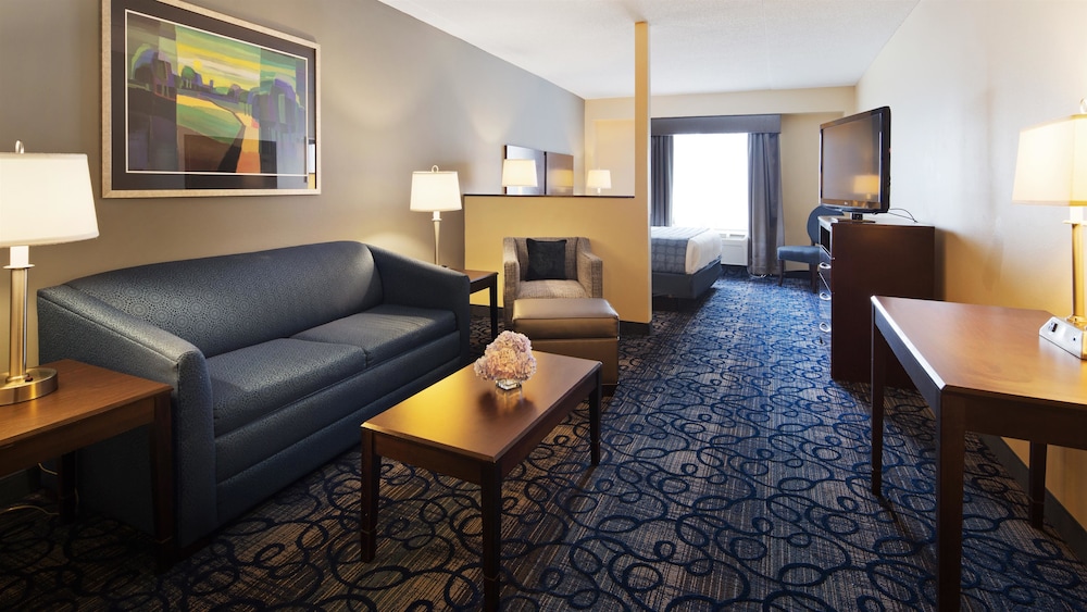 Best Western Plus Waynesboro Inn & Suites Conference Center 20/33