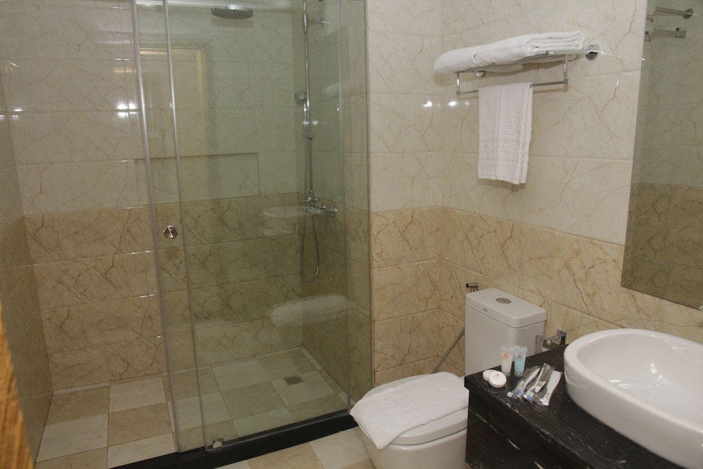 Sun Star Grand Hotel 45/46