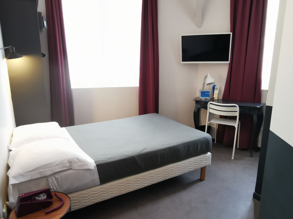 Hotel Alnea 12/65