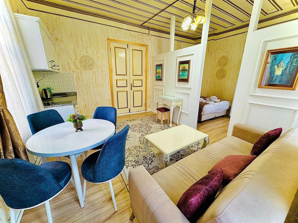 Alhambra Apart Hotel 25/50