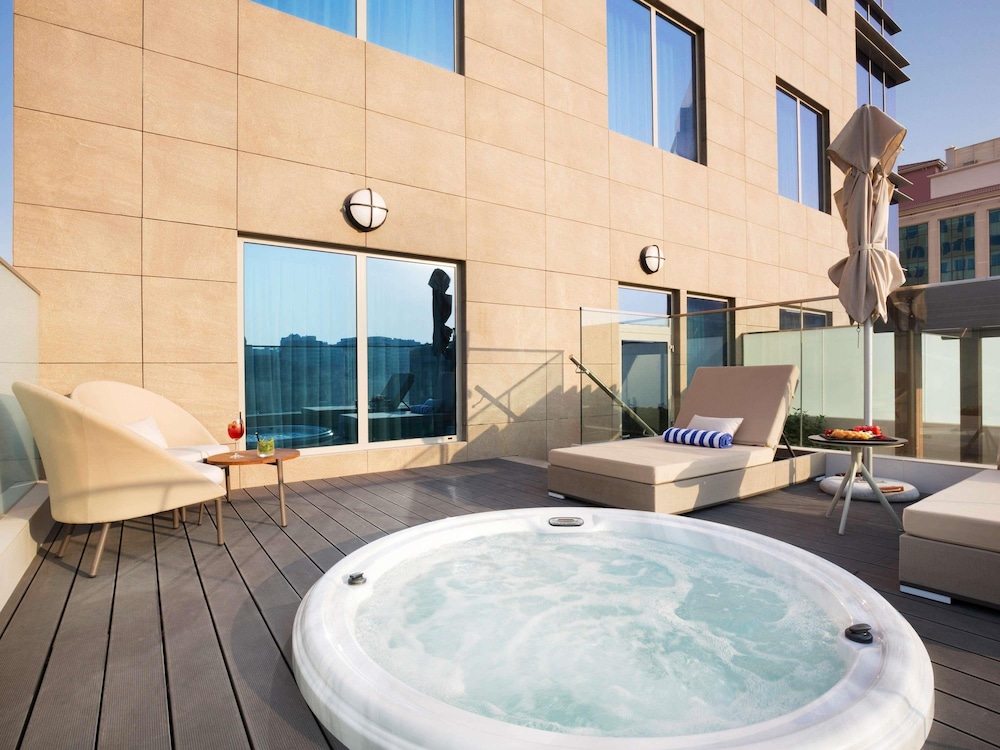 Novotel Bur Dubai 25/48