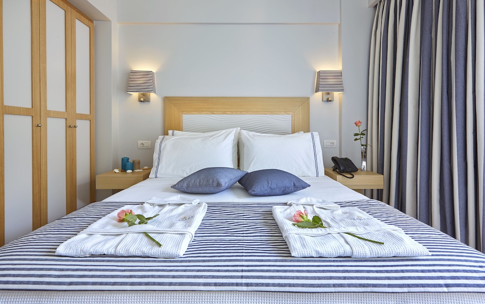 Mystery Skiathos Luxury Residence 16/61