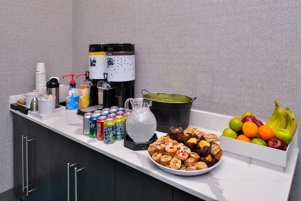 Hampton Inn Suites Atlanta Marietta Ga 36/52