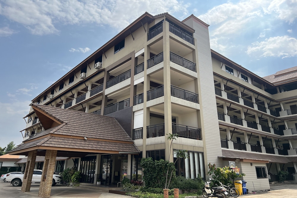 Panya Resort Hotel 5/50