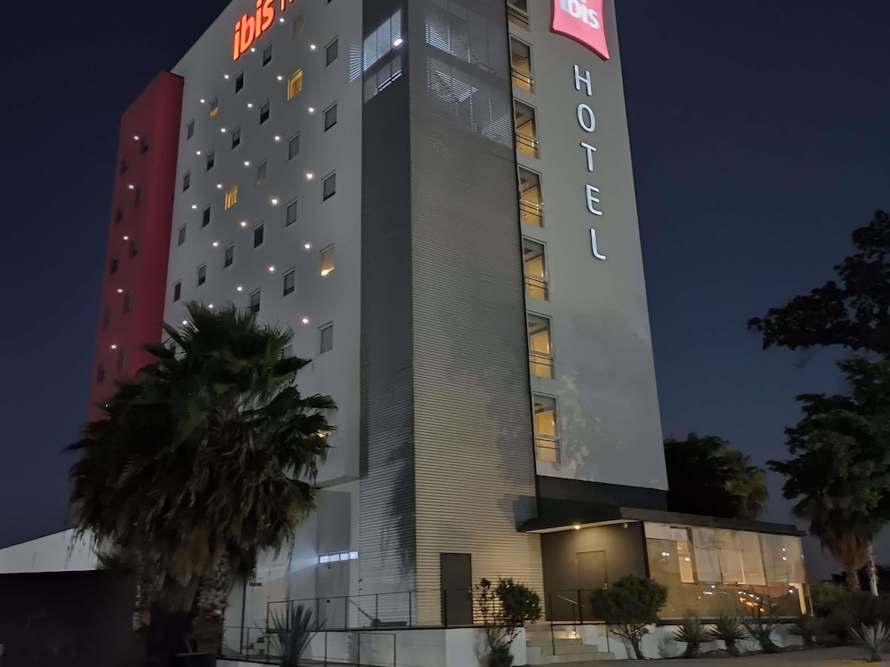 ibis Culiacan 1/50
