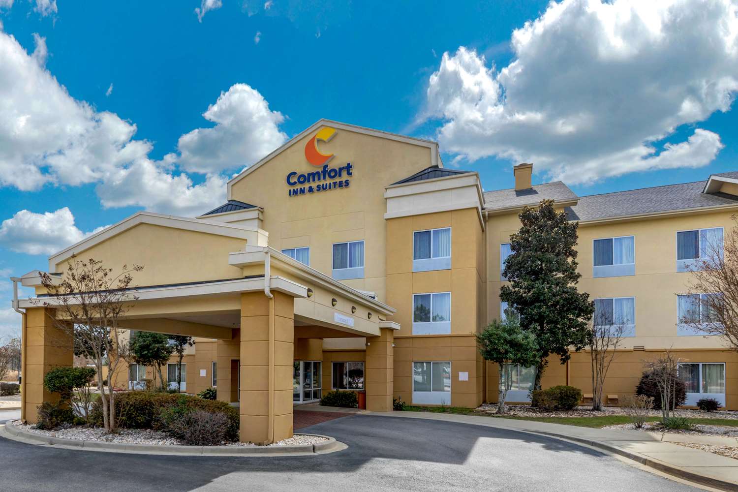 Comfort Inn & Suites Camden, SC 22/24