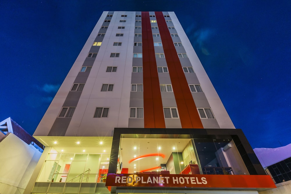 Monoloog Hotel Makassar (Formerly Red Planet Makassar) 3/25