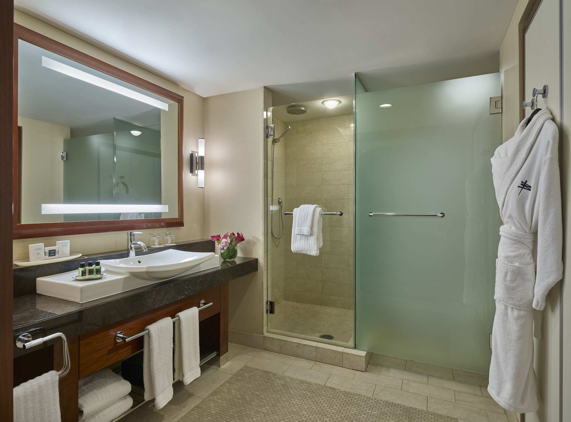 جناح بسرير كينج، Battery Wharf Hotel Boston Waterfront 7/8