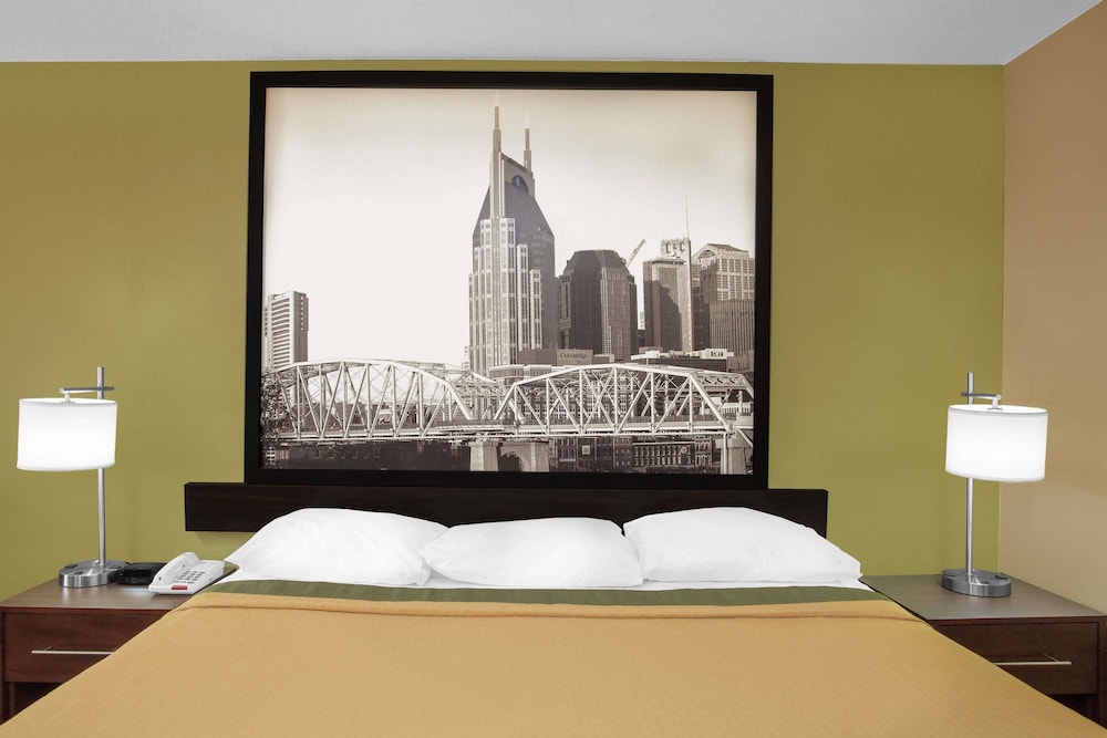 Super 8 by Wyndham Nashville West 19/41