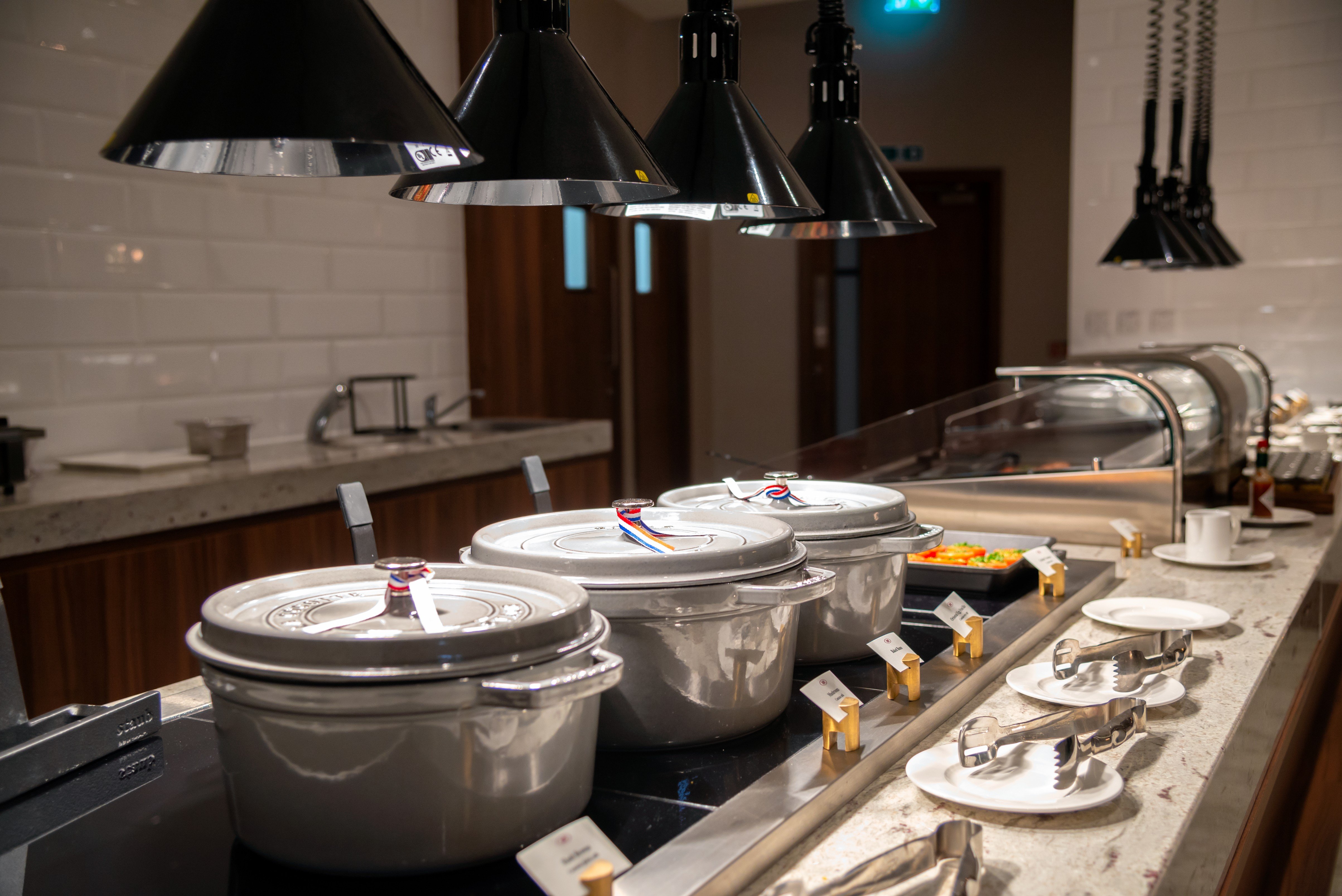 CROWNE PLAZA LONDON HEATHROW T4 27/65