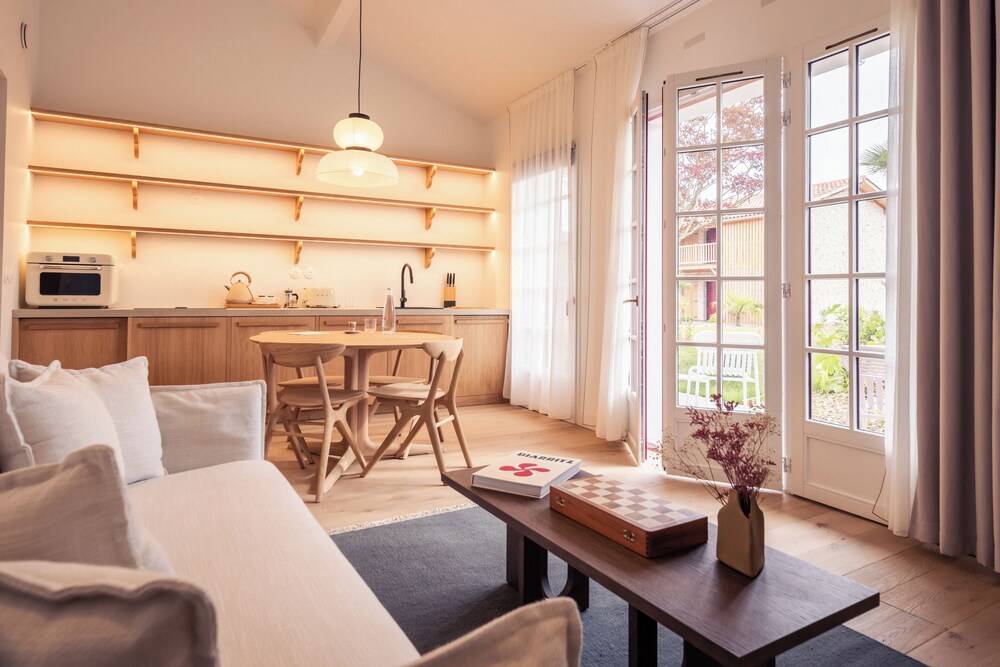 HOTEL LAMINAK 33/50