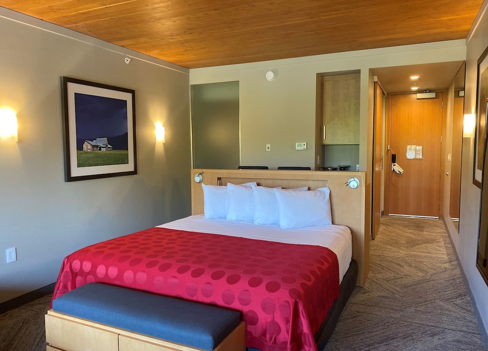 Penticton Lakeside Resort 12/58
