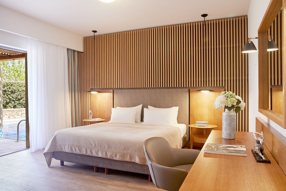 Minoa Palace Resort 11/68