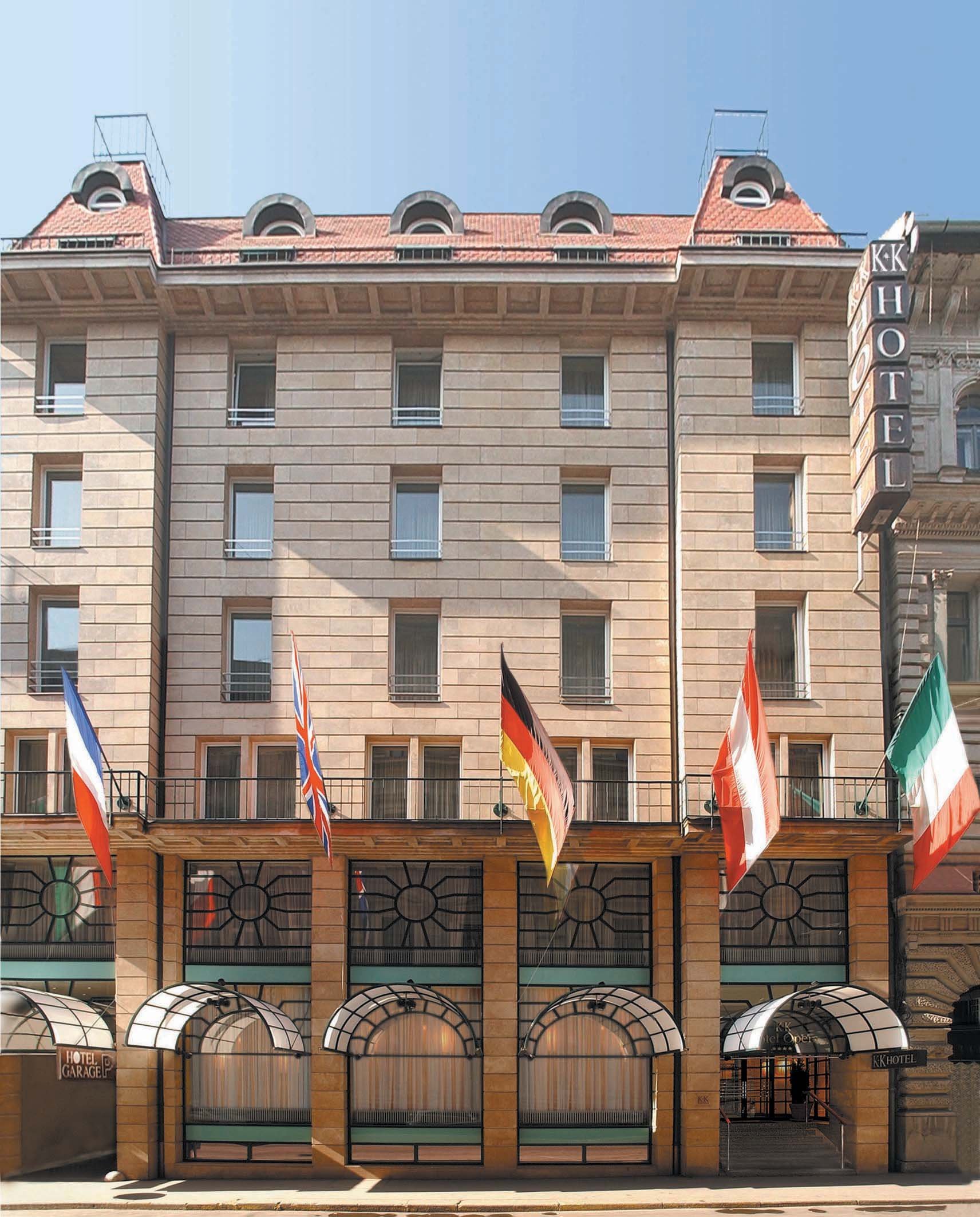 KK Hotel Opera 2/58