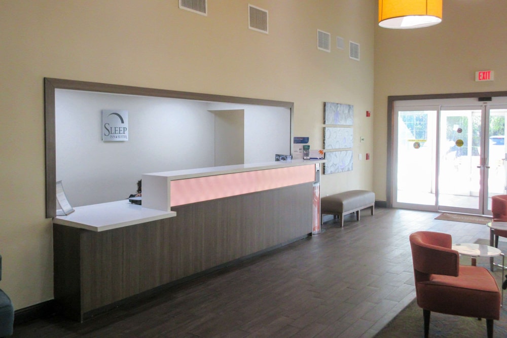 Holiday Inn Express & Suites Dania Beach - Airport Area 3/41