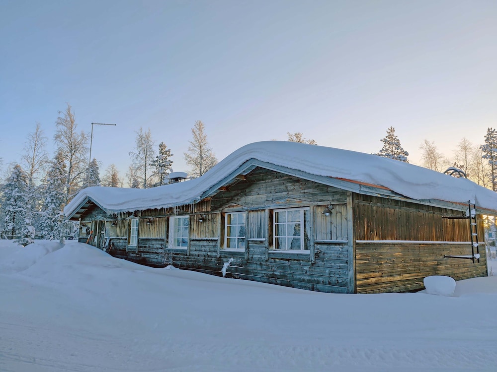 HOTELLI TAIVAANVALKEAT 1/50