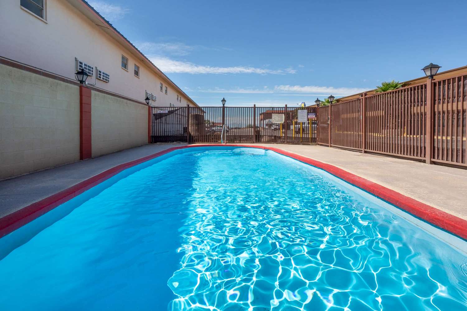 Days Inn by Wyndham Alamogordo/White Sands 12/22