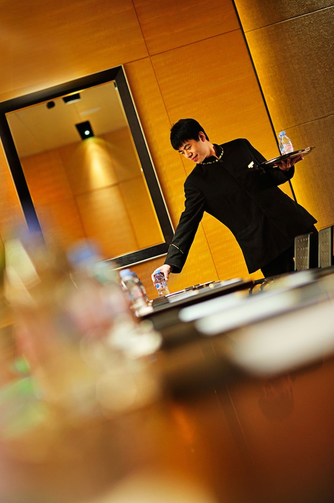 Enlux Hotel (Baotu Quanquan City Plaza) 8/59
