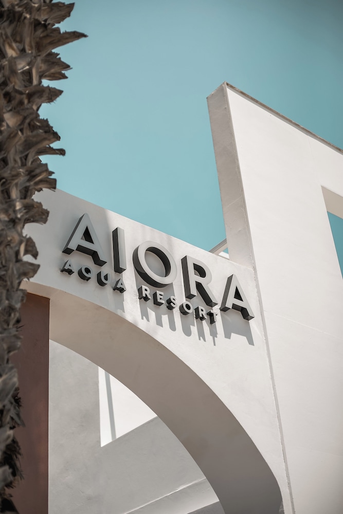 Ellia Hotel 3/50
