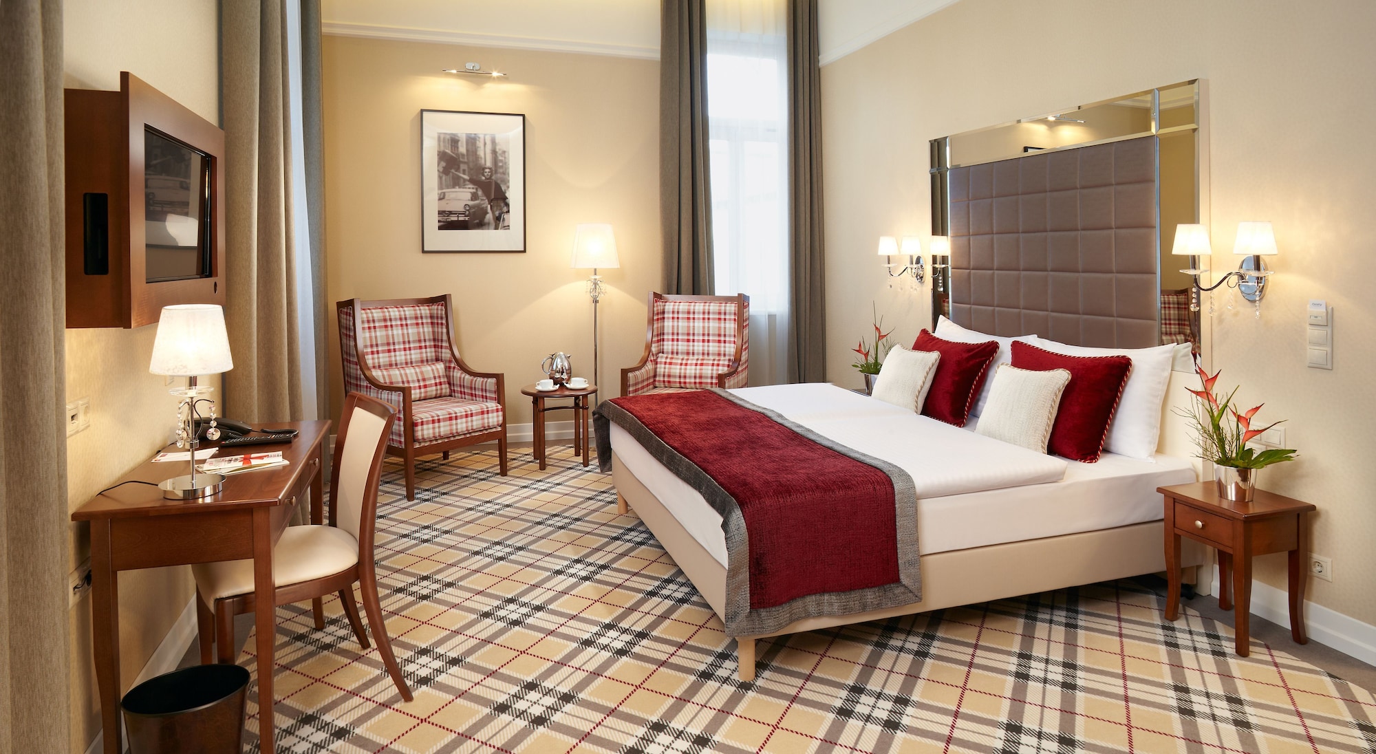 SUPERIOR, DOUBLE BED