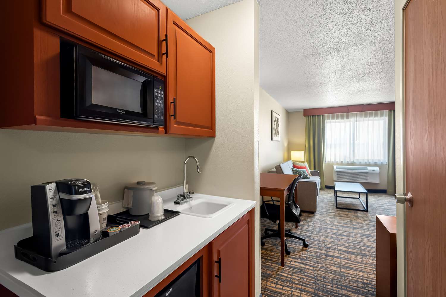 Best Western Fremont/Angola I-80/90 Toll Road 18/19
