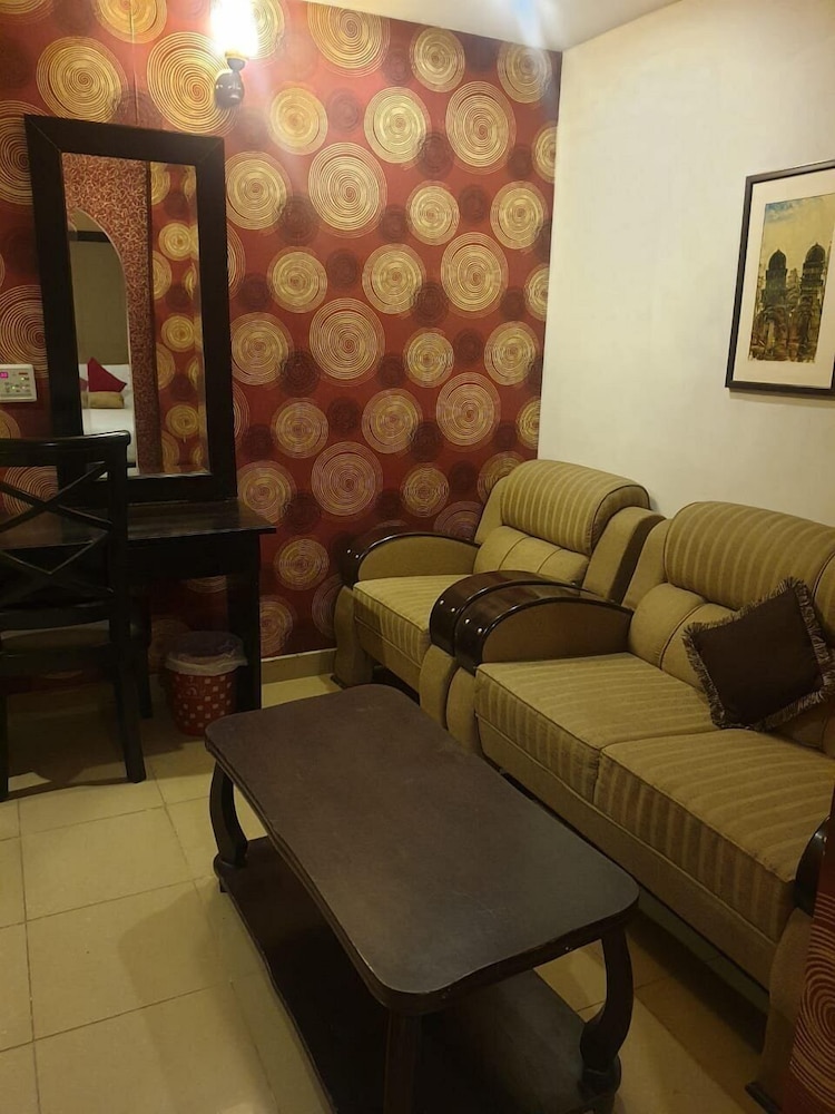The Grand Inn Hotel 23/50
