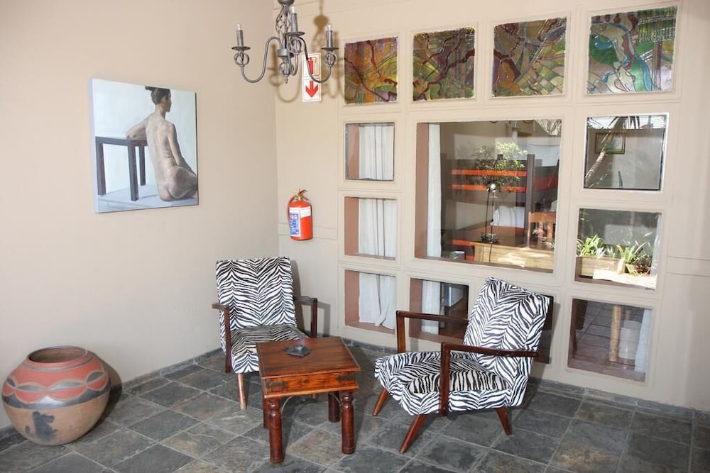 African Roots Guest House 32/50