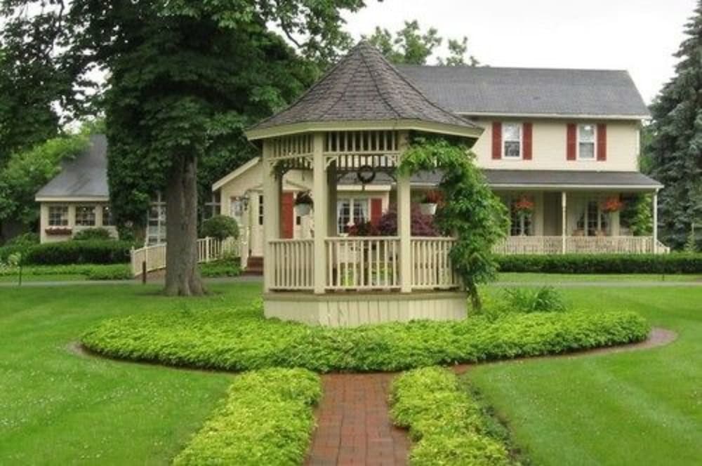 Asa Ransom House 2/62