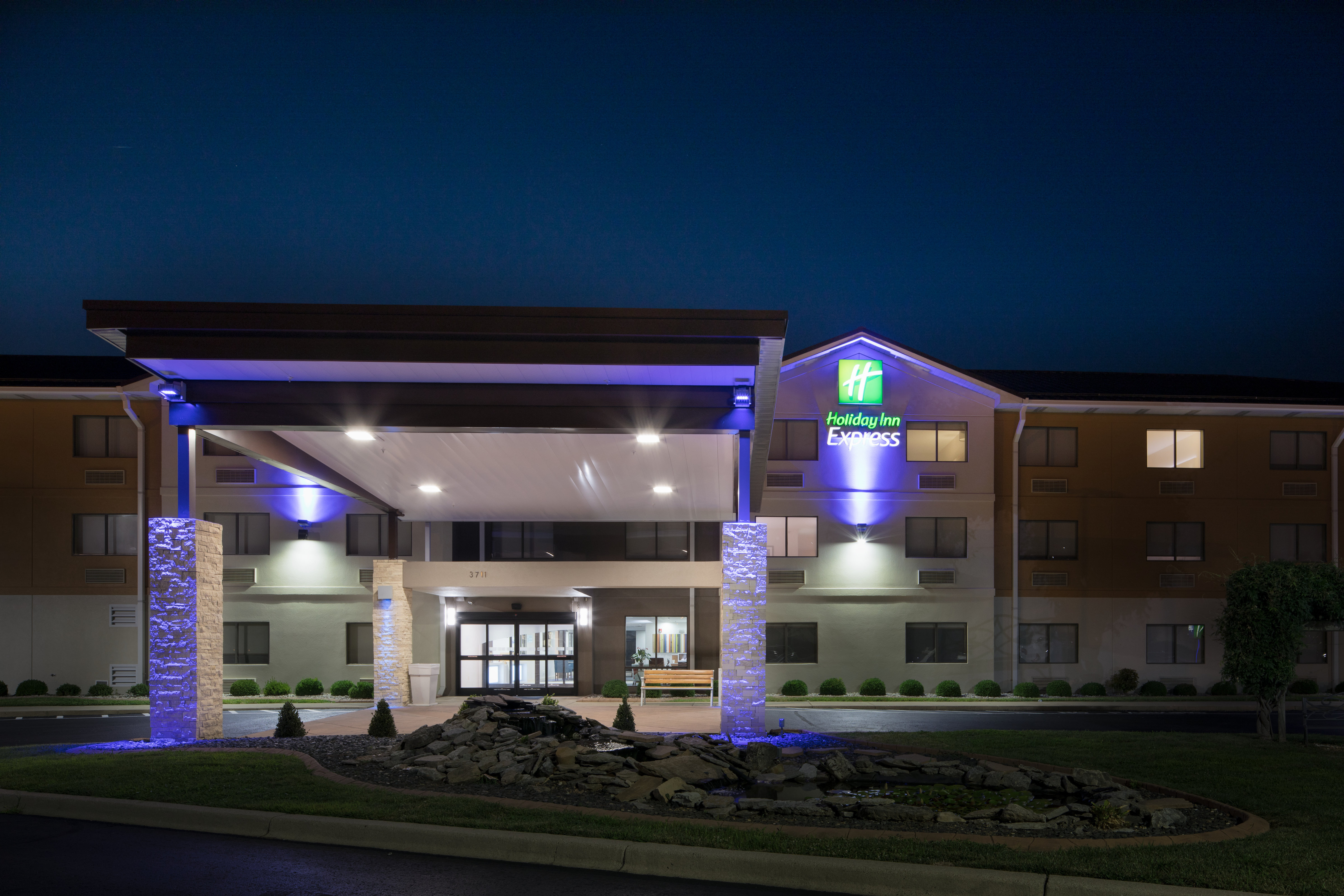 Holiday Inn Express Louisville Northeast 1/29