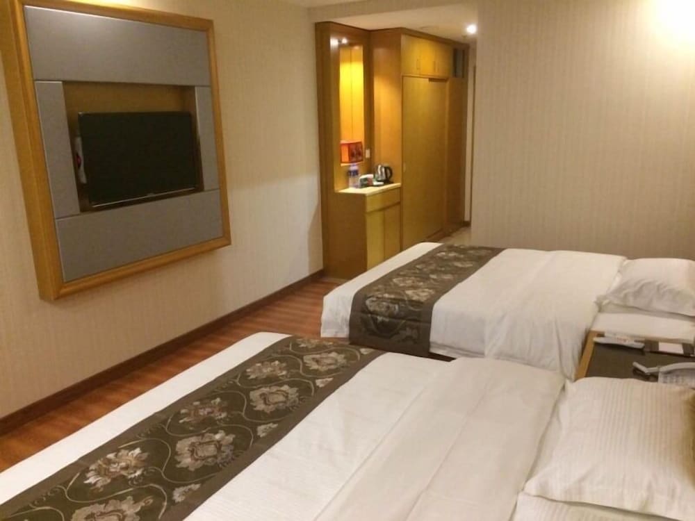 Greentree Inn Zhuhai Mingzhu Station Express Hotel 18/27
