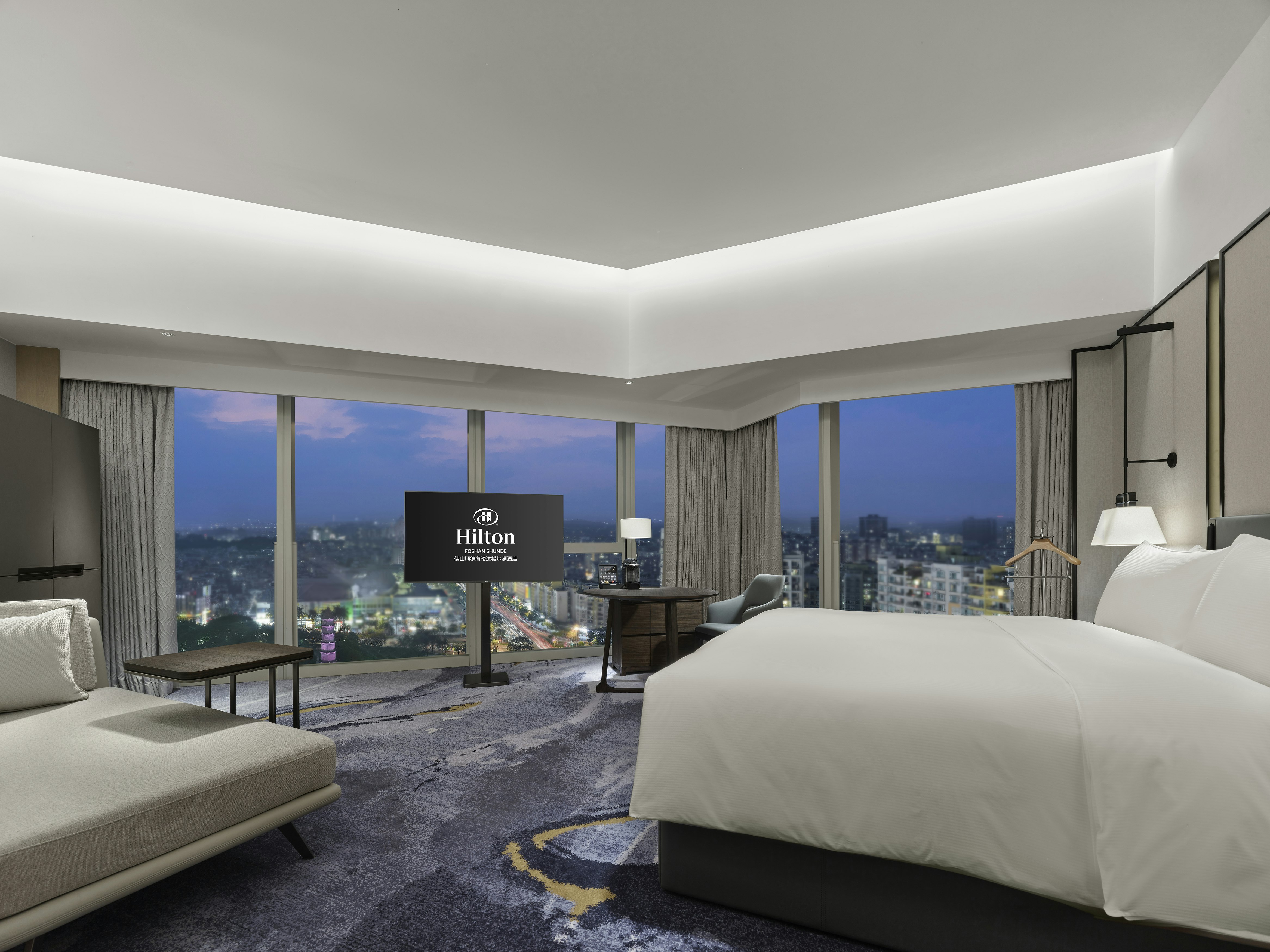 Executive, King Bed