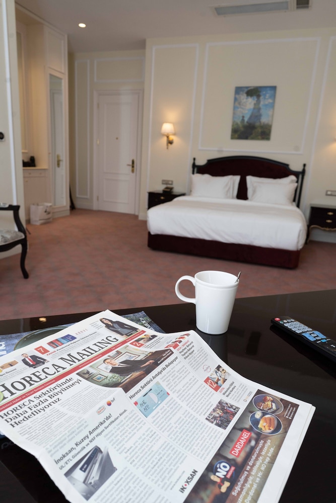 ANIM Boutique Hotel 32/37