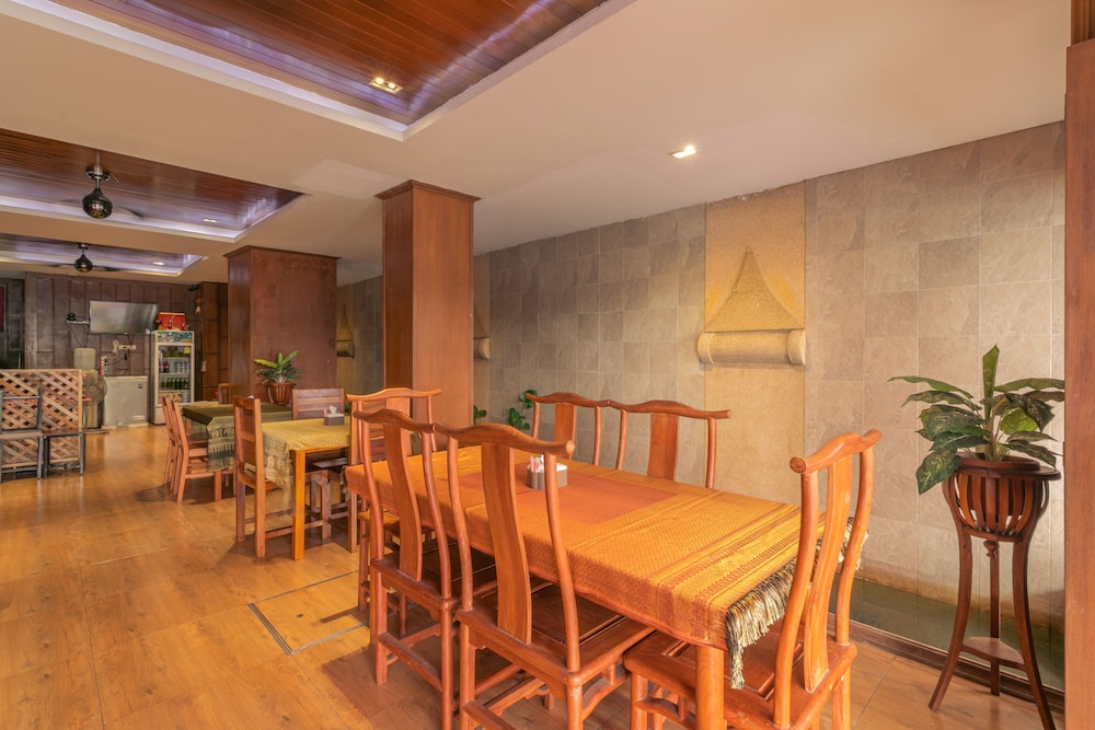 Lotus Hotel Patong 53/59