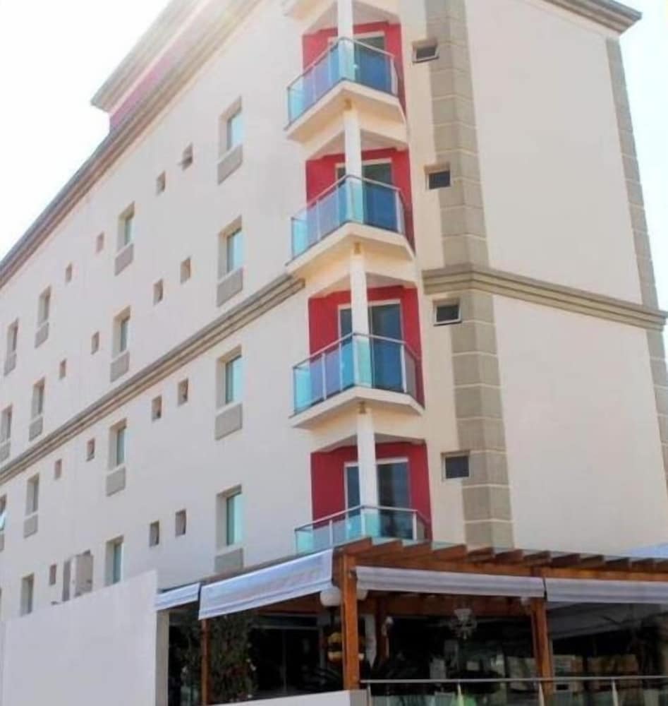 1000 Hotel 7/32