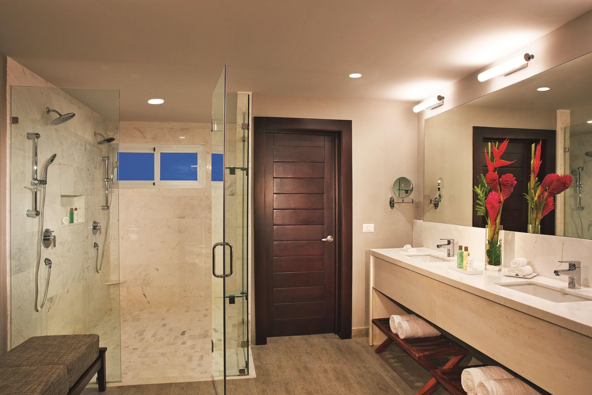 Honeymoon, Presidential, Preferred Club, Suite