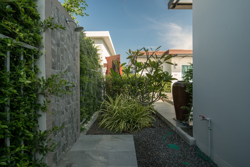 Phuket La Siesta Pool Villa 44/48