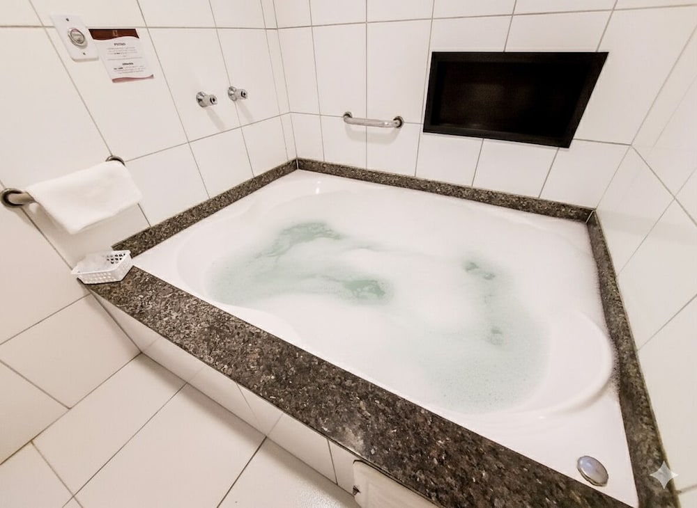 Hotel Itamarati 25/50