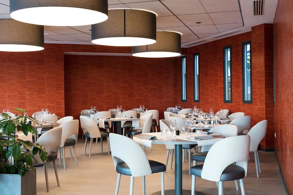 Best Western Plus Hotel Escapade Senlis 38/46