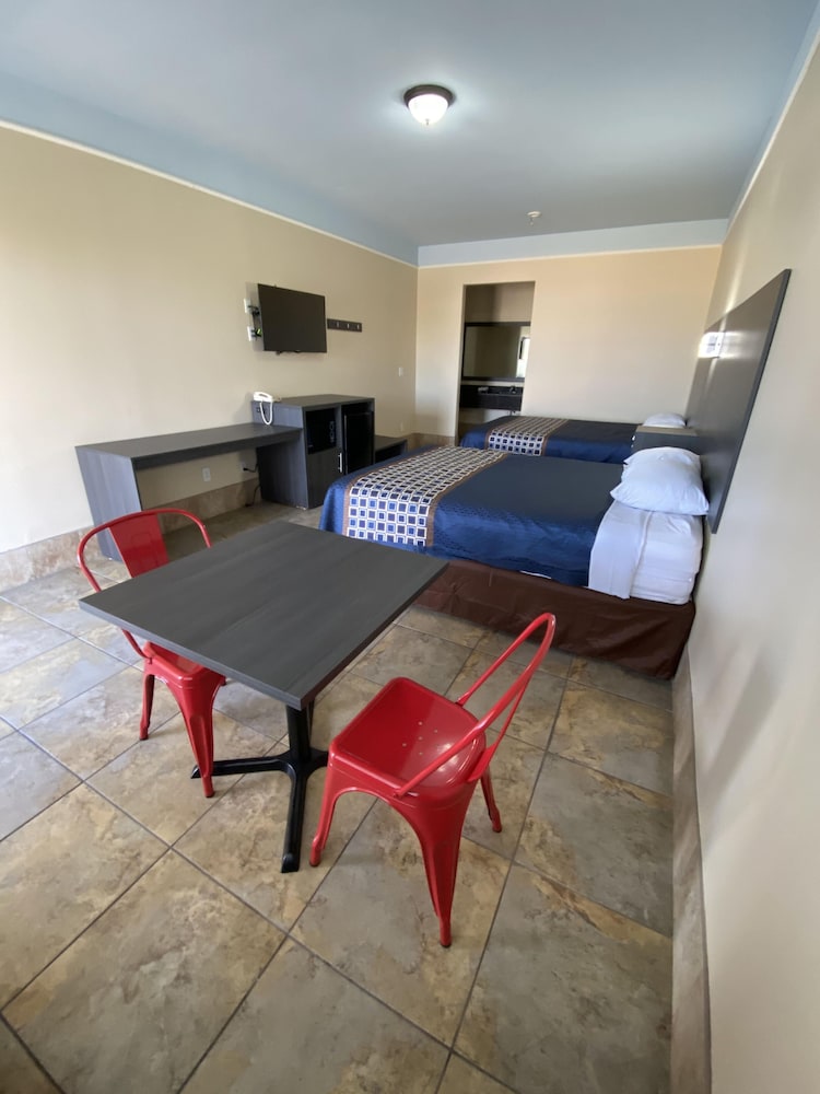 Texas Inn and Suites McAllen 41/47