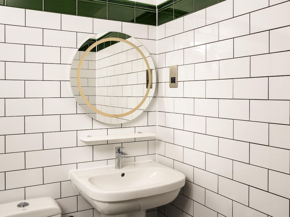 Ibis Styles London Gloucester Road 68/71
