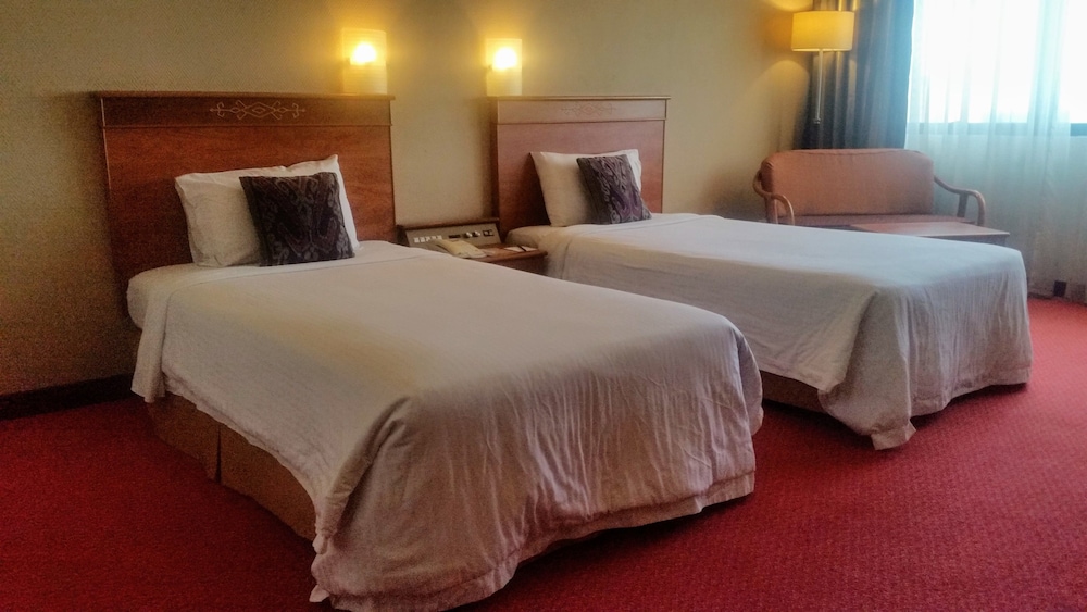 HOTEL GRAND CONTINENTAL KUCHING 47/89
