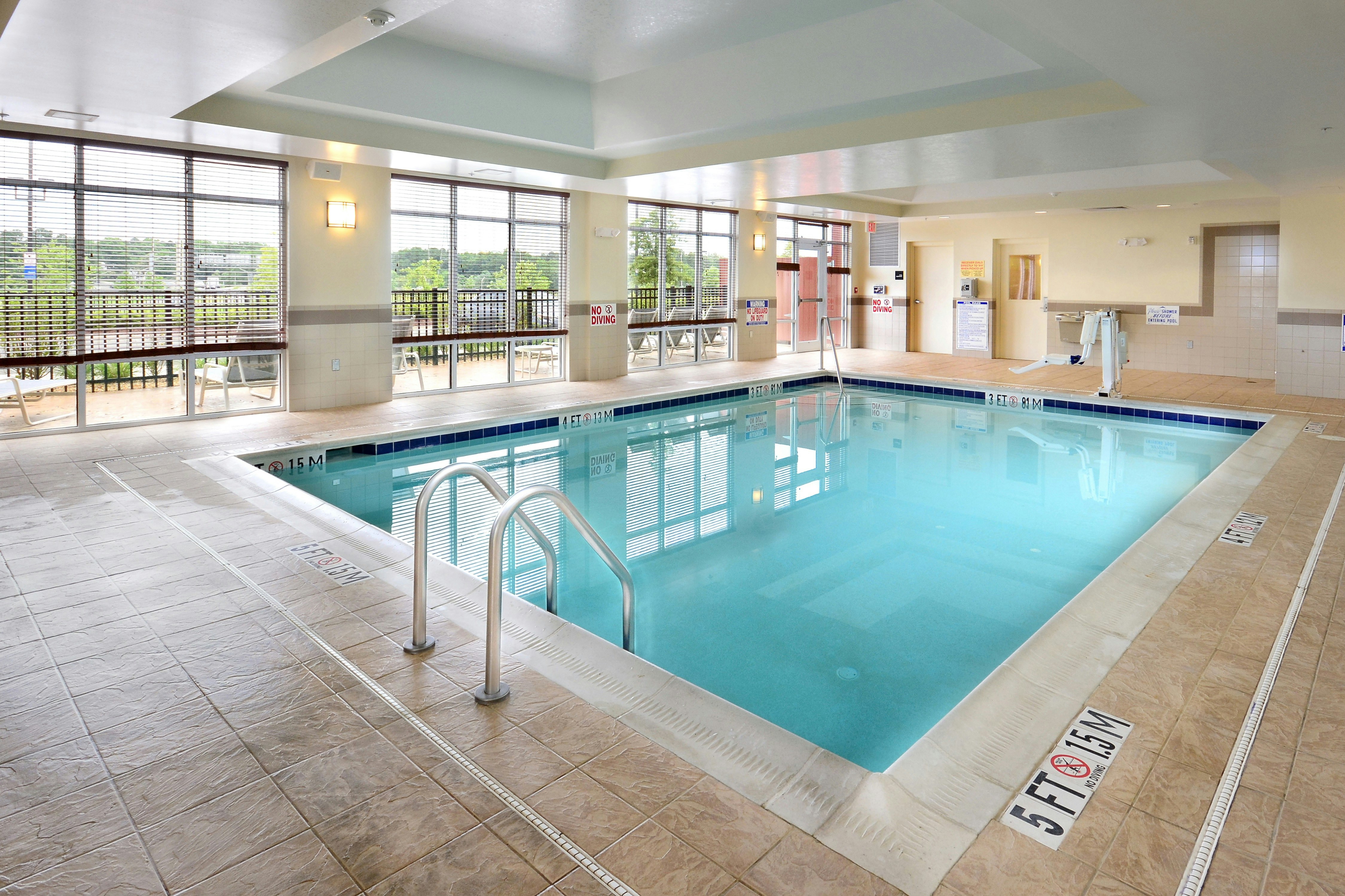 Hampton Inn Suites Durham North I85 32/53
